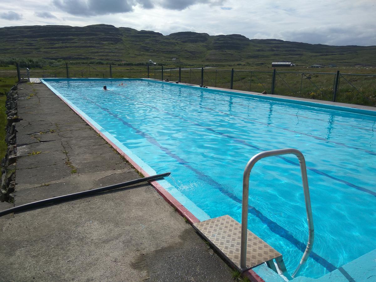 Hotel Laugarholl With Natural Hot Spring Holmavik Extérieur photo