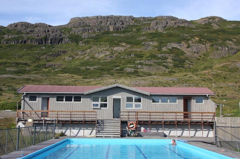 Hotel Laugarholl With Natural Hot Spring Holmavik Extérieur photo